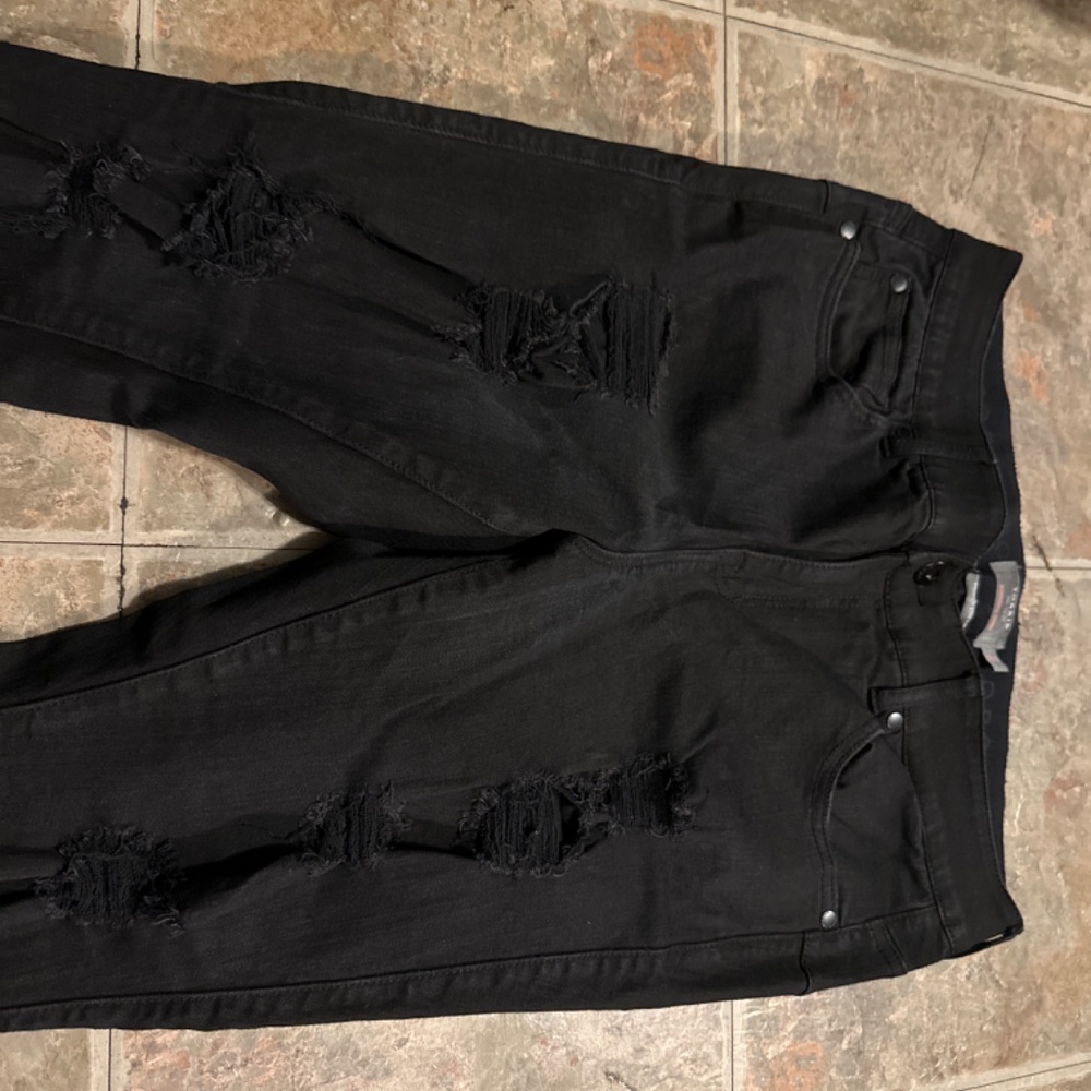 Torrid Bombshell Skinny Ripped Jean - Picture 2 of 3